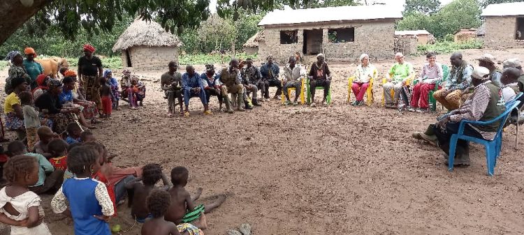 Reboisement participatif à Linko : une mission d’évaluation des impacts du projet par Earthshot Lab et ARBORISE