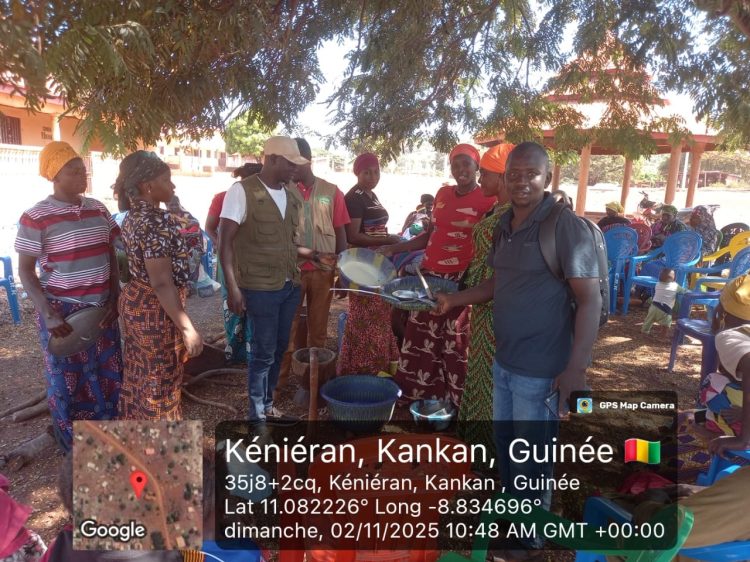 Séance de sensibilisation nutritionnelle à Kinieran